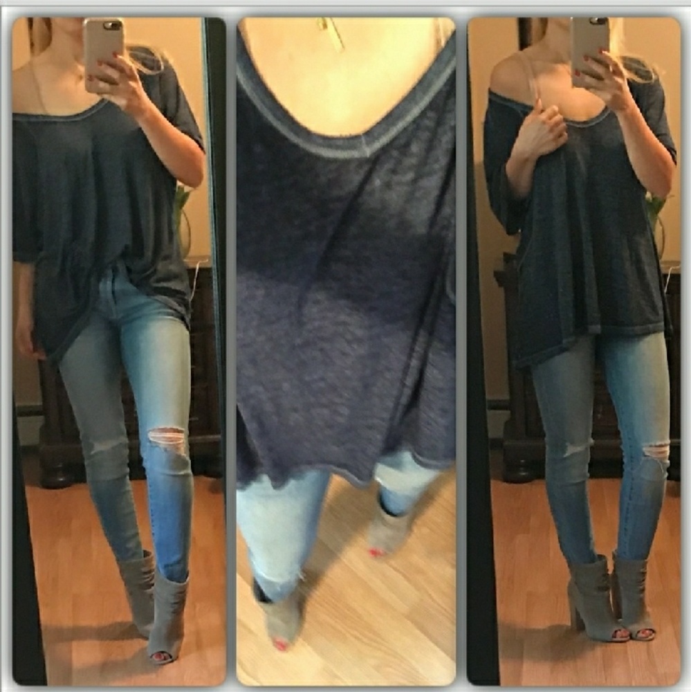 Navy blue tissue tee